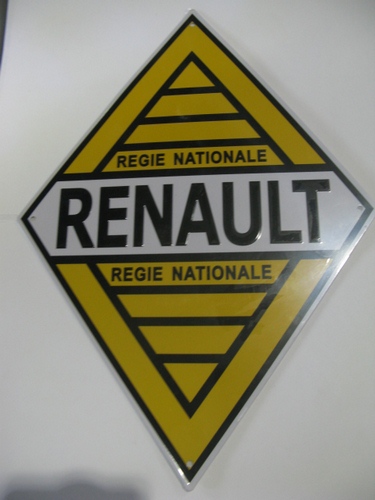 Plaque en metal embouti renault 33cm